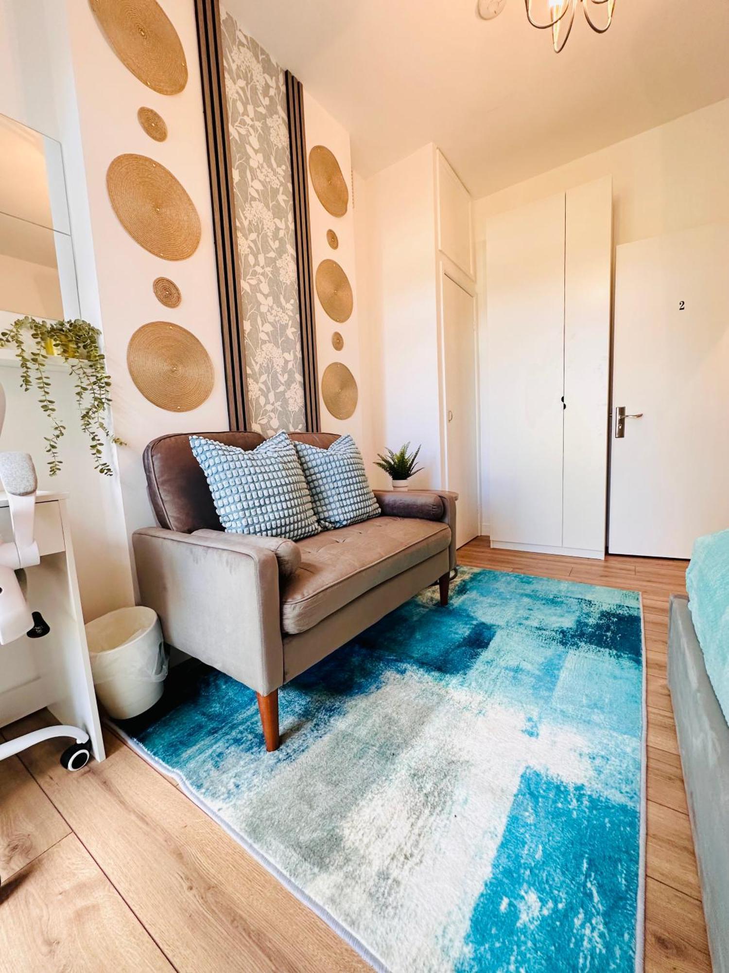 R2 - Elegant Private Room Opposite Queen Elizabeth Hospital - Harborne Бирмингем Экстерьер фото